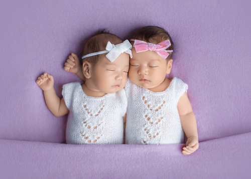 Ньюборн позировка